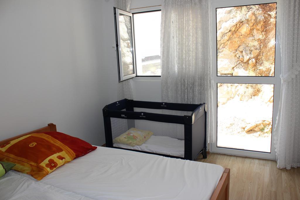 Apartments Toni Na Moru Drage Δωμάτιο φωτογραφία