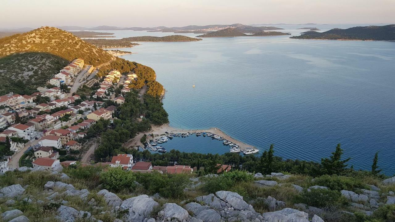 Apartments Toni Na Moru Drage Εξωτερικό φωτογραφία